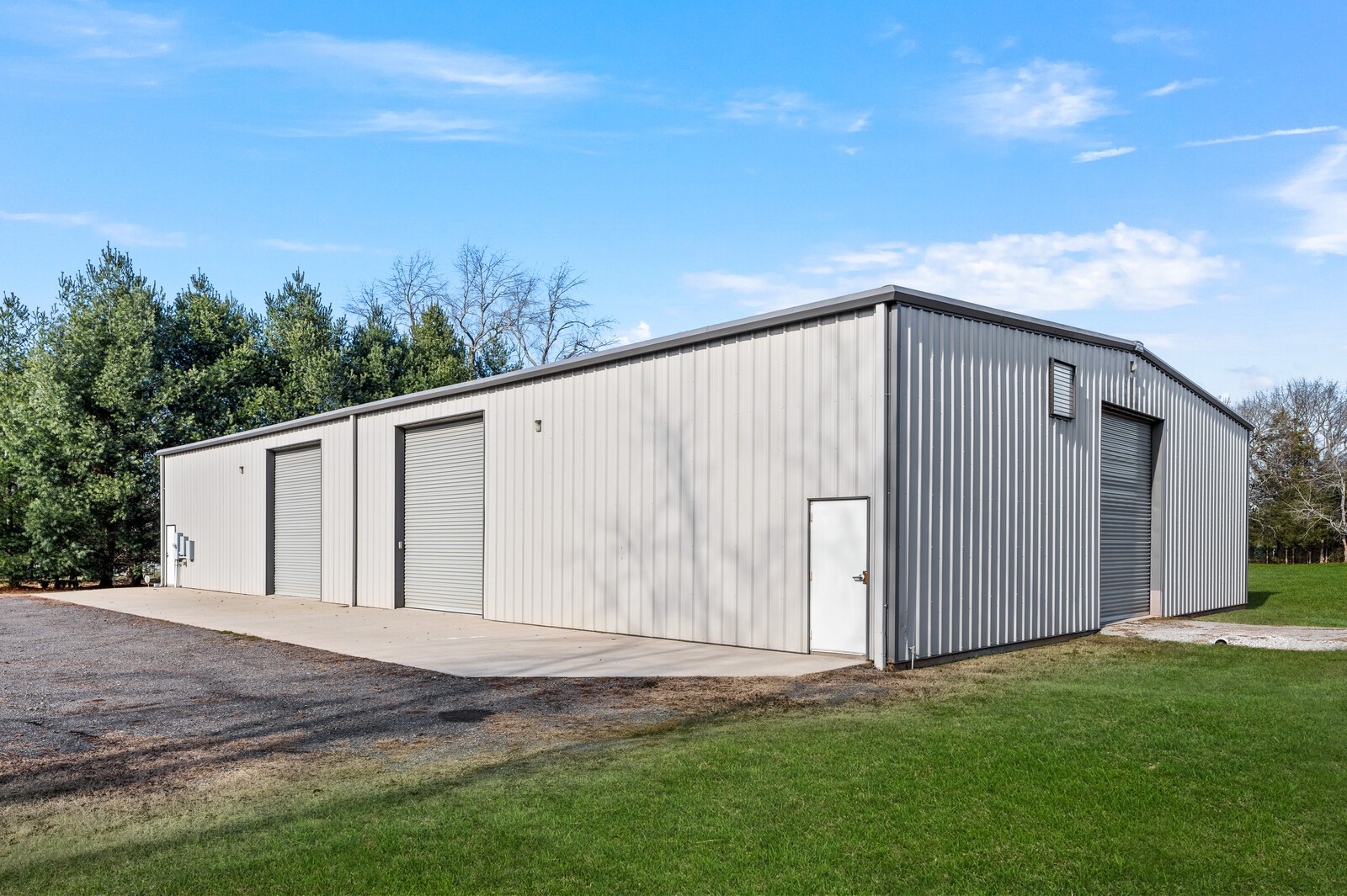 4580 Rockdale Fellowship Road Mount Juliet, TN 37122 - Photo 3 of 100 a view of backyard with cabin and wooden fence