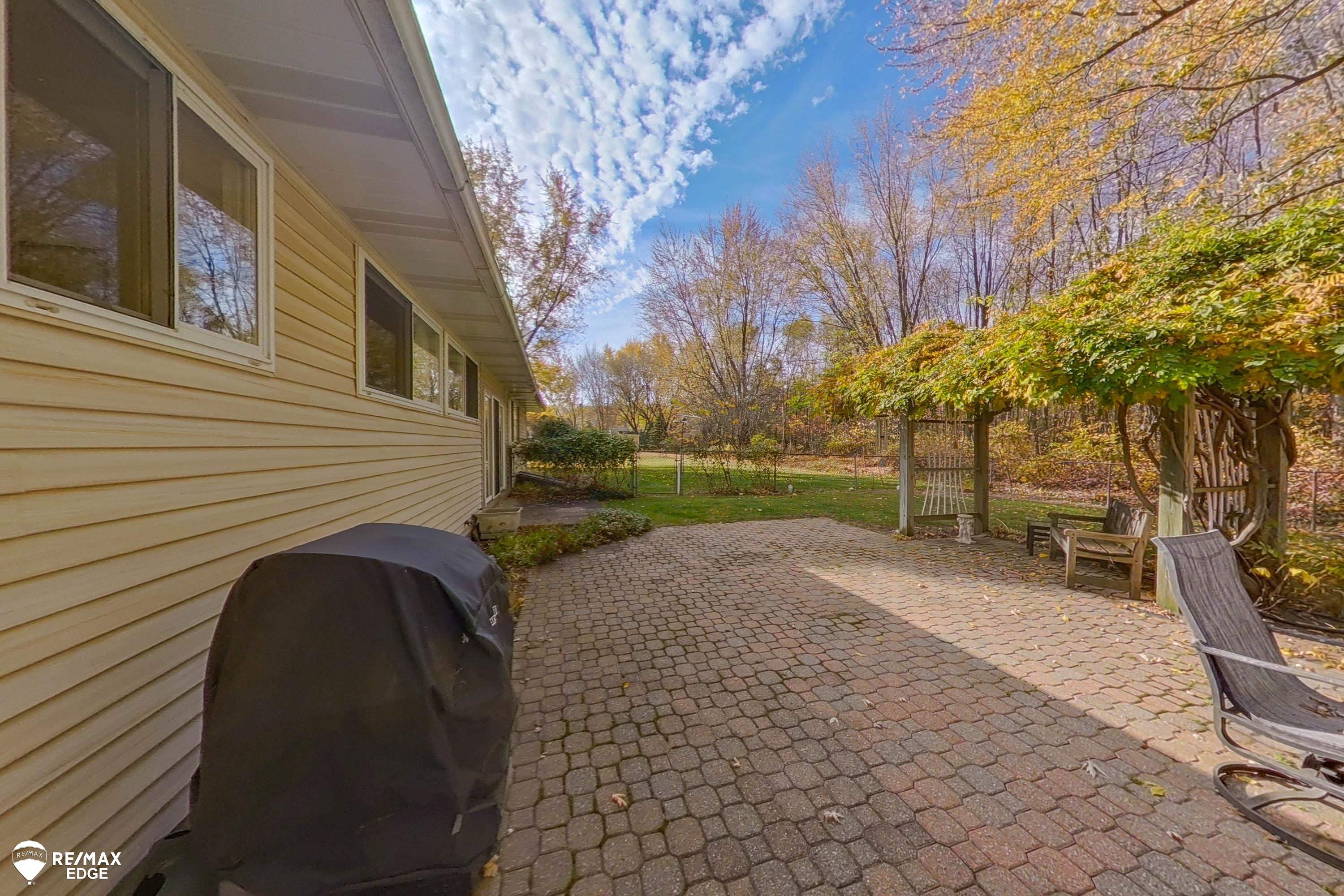 8047 Seymour Road Flushing, MI 48433 - Photo 39 of 47