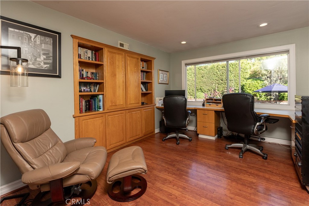 2952 Pemba Drive Costa Mesa, CA 92626 - Photo 15 of 39