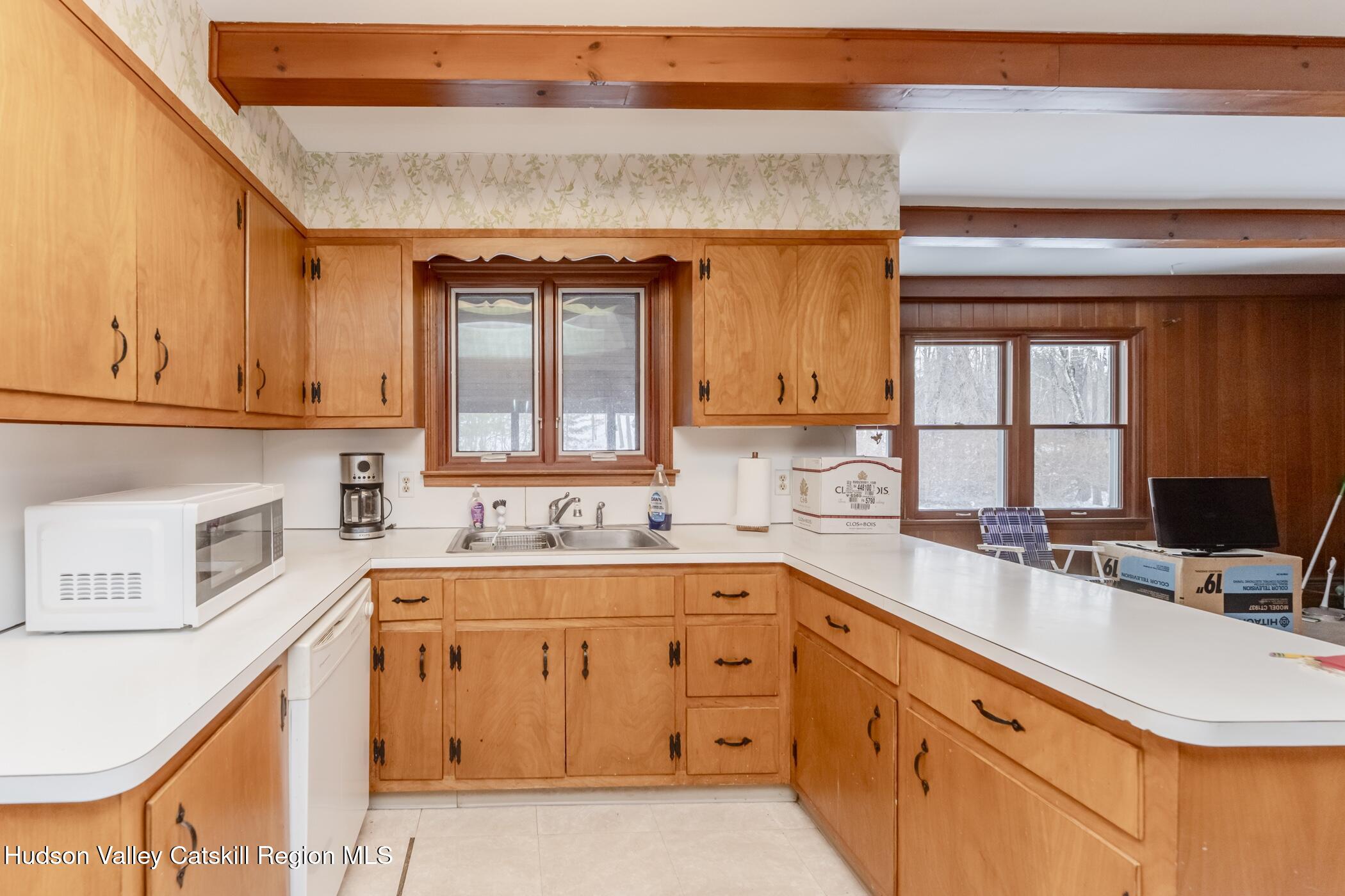 83 Ratterman Road Woodstock, NY 12498 - Photo 11 of 42 Image-9