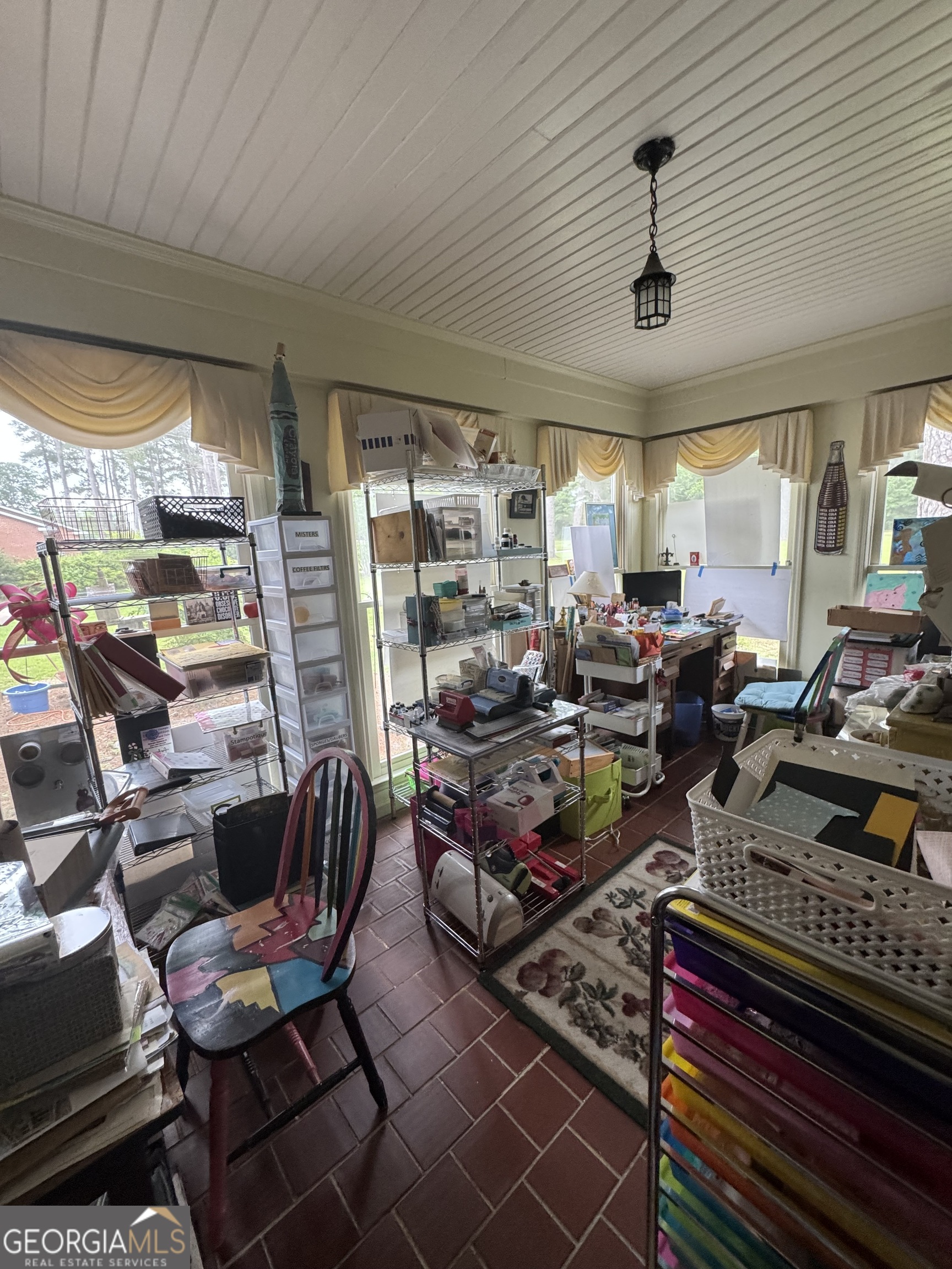 255 Highway 27 Georgetown, GA 39854 - Photo 10 of 16 a living room with lots of furniture and a large window