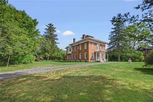 $825,000 | 546 Castle Street, Geneva City, NY 14456