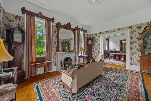 $825,000 | 546 Castle Street, Geneva City, NY 14456