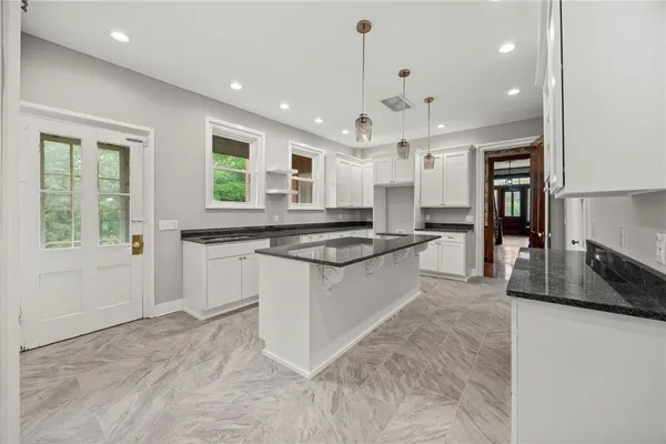 $825,000 | 546 Castle Street, Geneva City, NY 14456