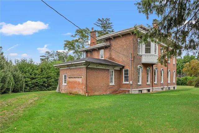 $825,000 | 546 Castle Street, Geneva City, NY 14456