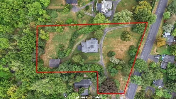 $825,000 | 546 Castle Street, Geneva City, NY 14456