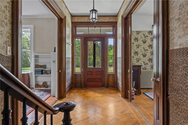 $825,000 | 546 Castle Street, Geneva City, NY 14456