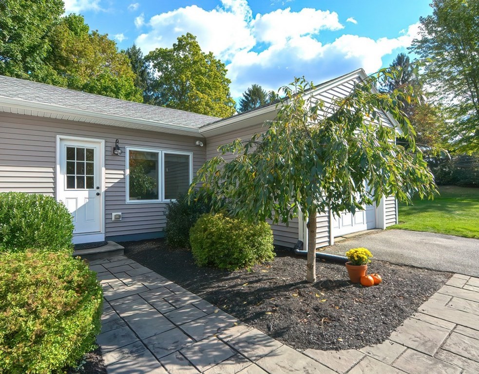 2 Jennings Road Westborough, MA 01581 - Photo 4 of 35 Gallery Image 4
