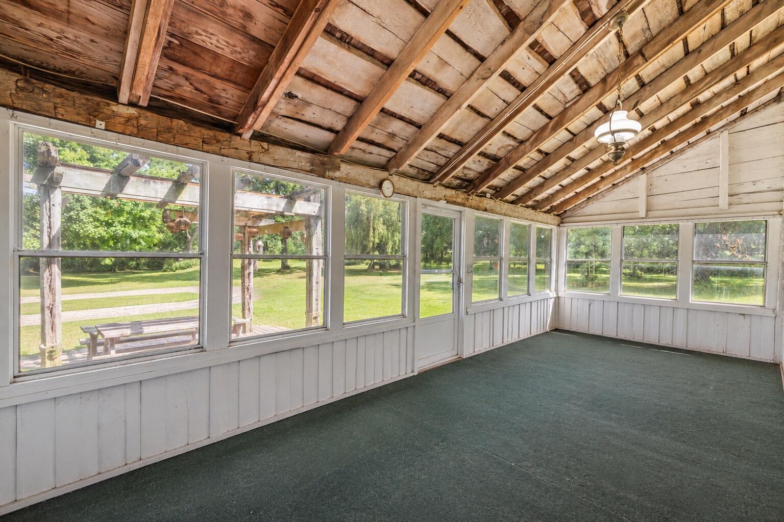 5134 Highway 175 Addison, WI 53027 - Photo 22 of 37 Screened Porch