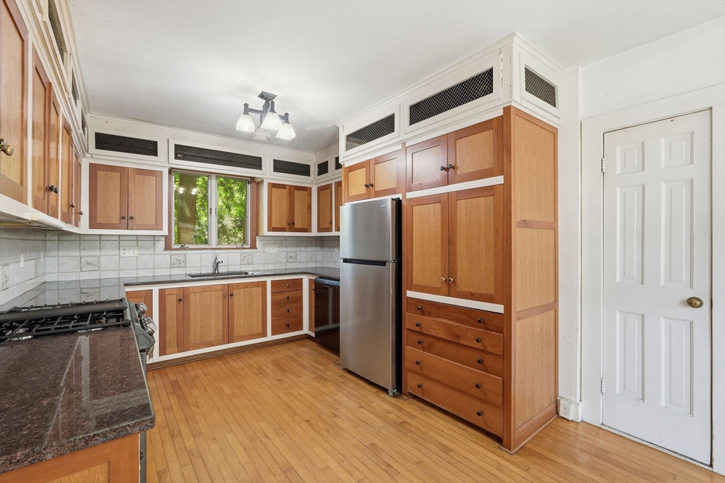 155 Amity Street Amherst, MA 01002 - Photo 13 of 36