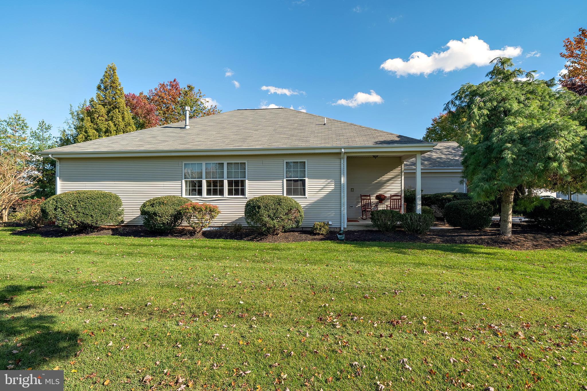 84 Manley Road Pennington, NJ 08534 - Photo 4 of 59