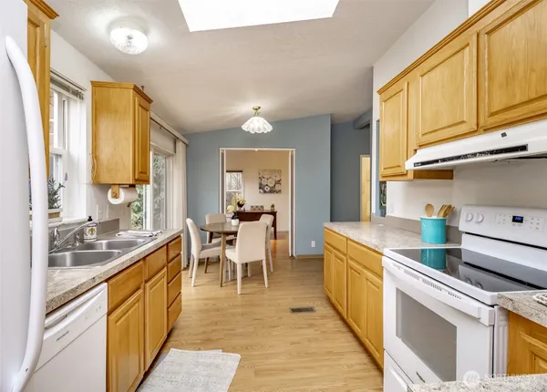 $144,900 | 15208 124th Ave Court East, Unit 70, Puyallup, WA 98374