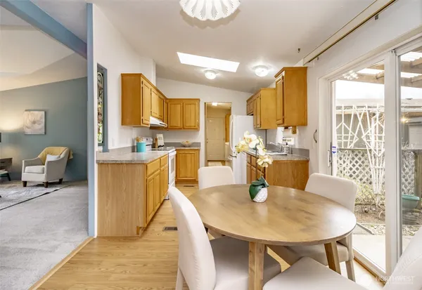 $144,900 | 15208 124th Ave Court East, Unit 70, Puyallup, WA 98374