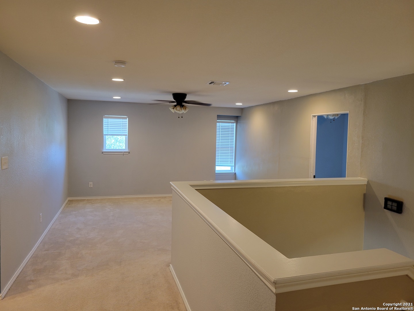 10919 Fox Crest Live Oak, TX 78233 - Photo 11 of 19 a view of cabinet and window