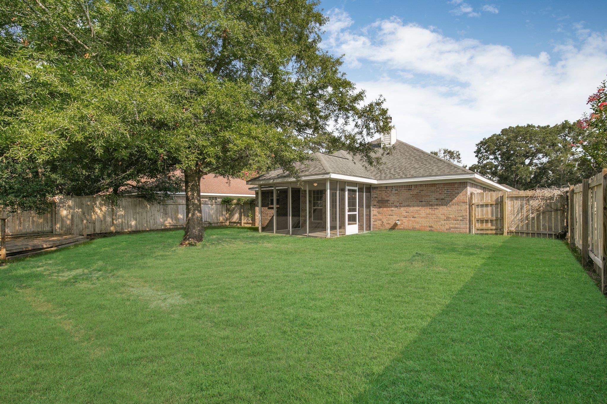 8176 Edgewood Drive Daphne, AL 36526 - Photo 33 of 40