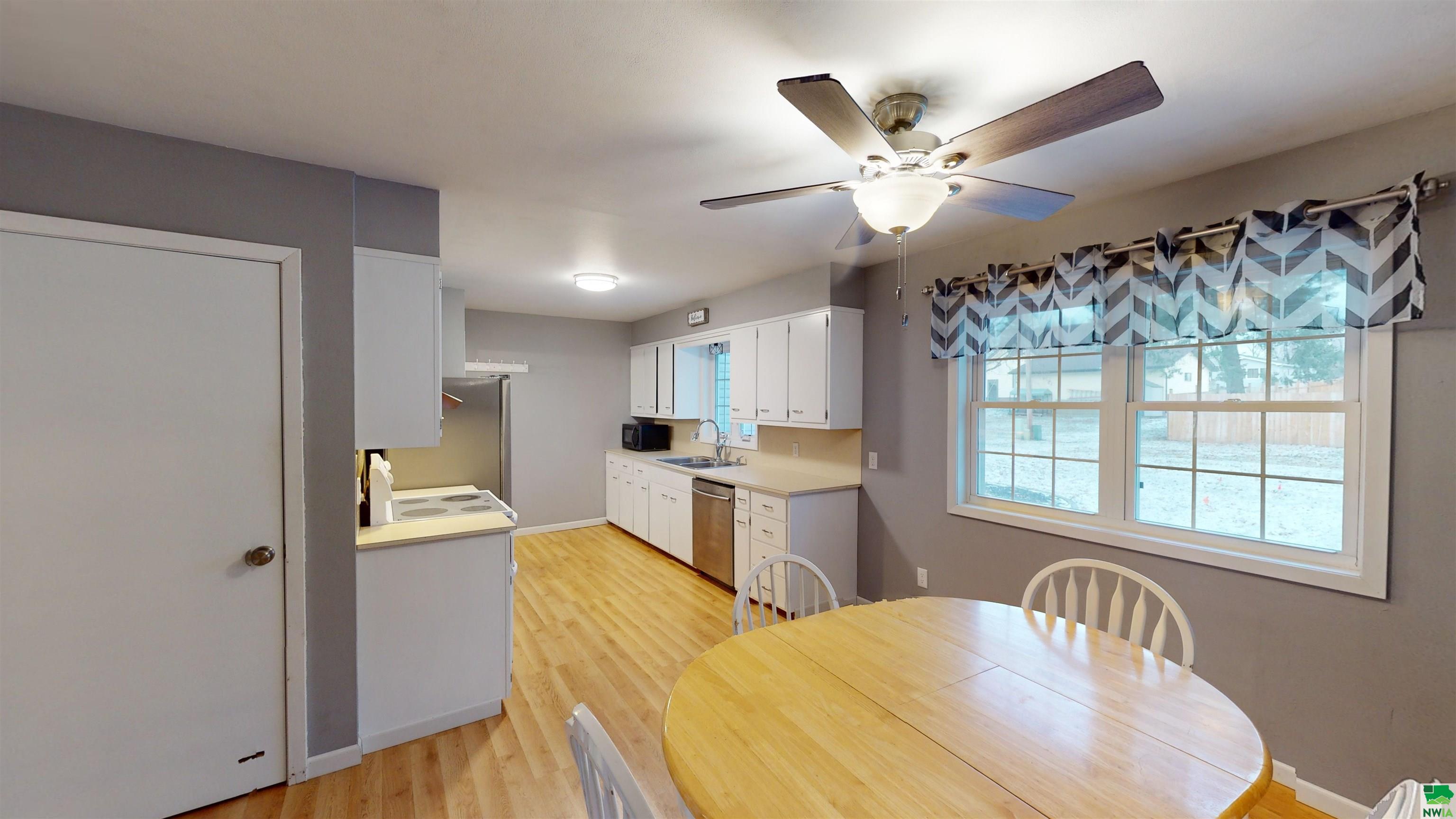 901 Cherokee Street Alta, IA 51002 - Photo 4 of 12 Gallery Image 4