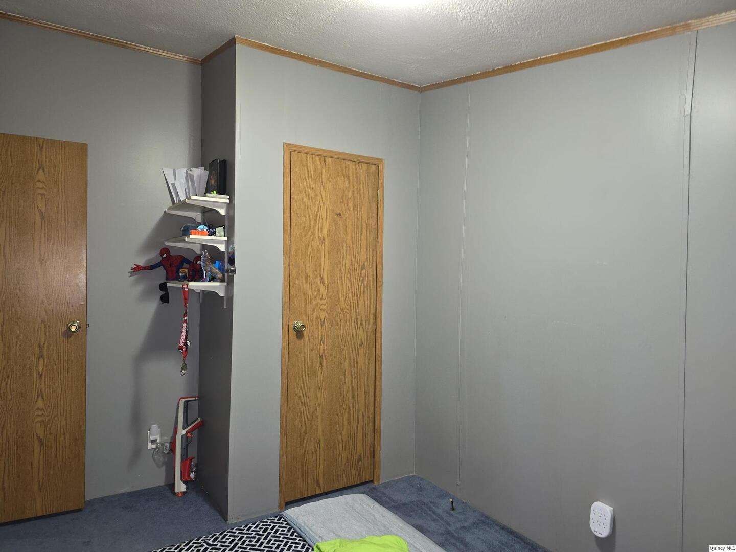 1103 East Main Augusta, IL 62311 - Photo 17 of 27 a view of hallway with wooden floor