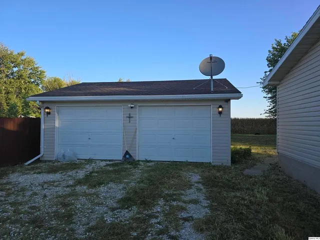 a front view of house with yard