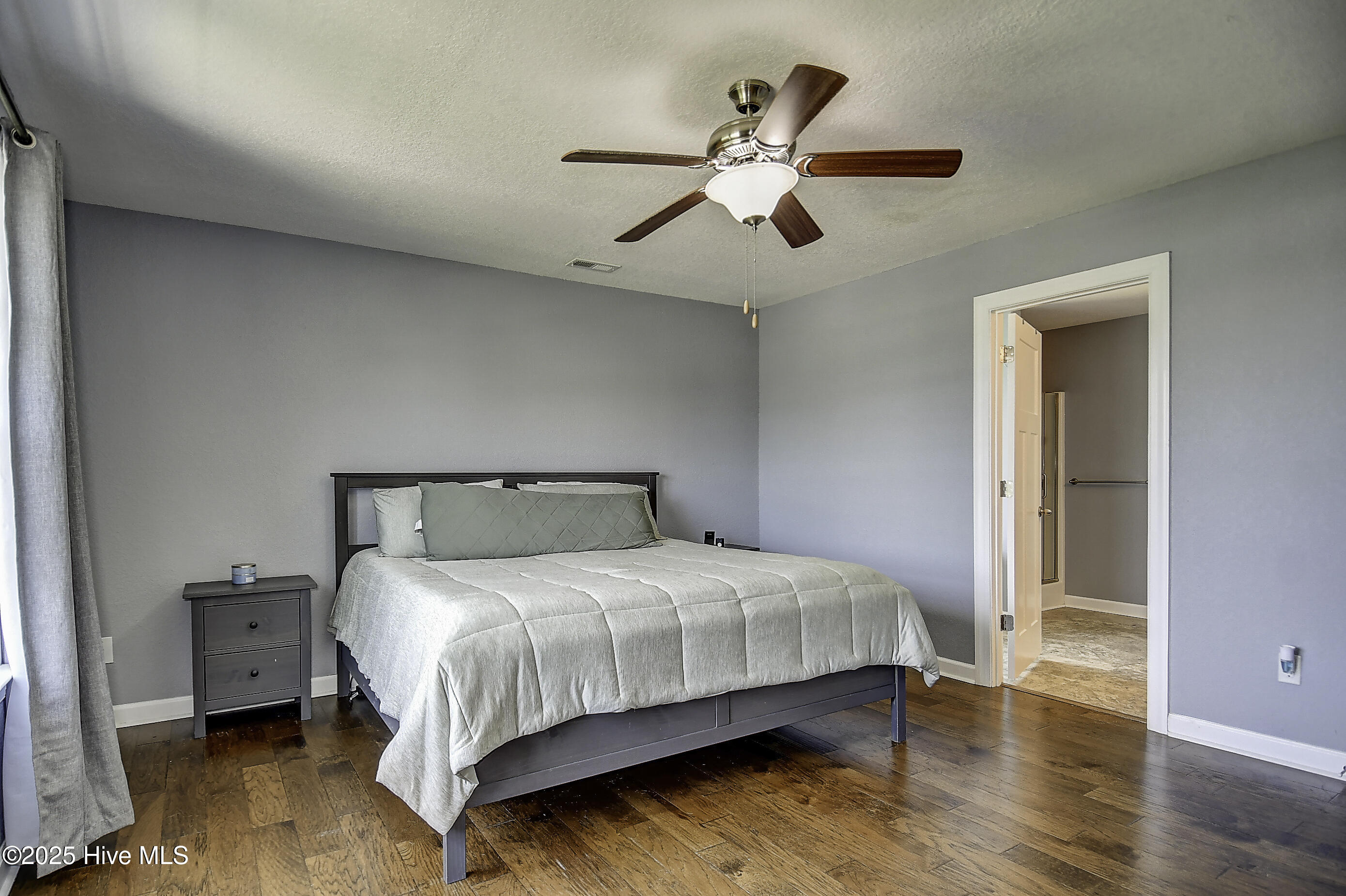 115 Elrod Road Moyock, NC 27958 - Photo 32 of 51 32-Primary-Bedroom