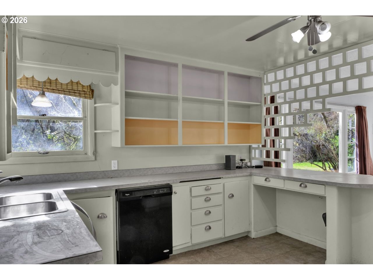 90136 Green Creek Road Swisshome, OR 97480 - Photo 16 of 42