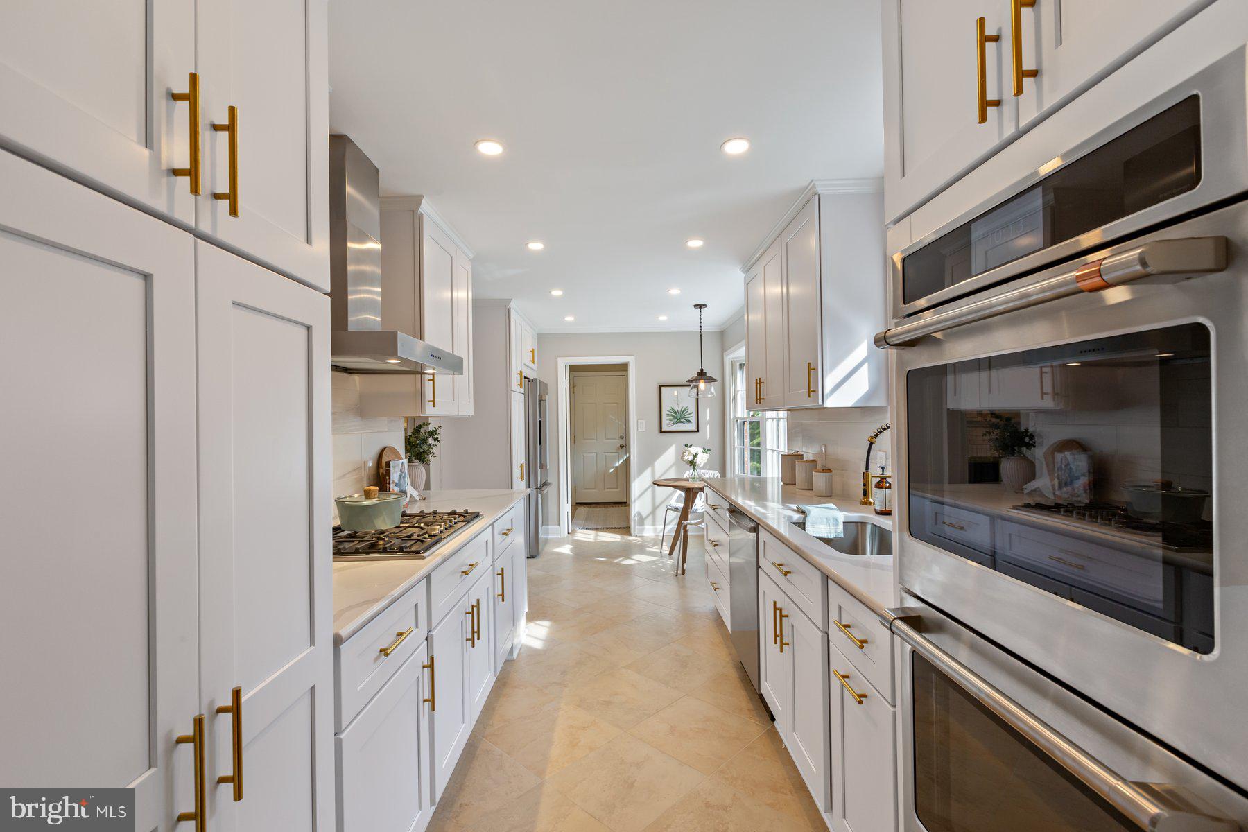 4887 35th Road North Arlington, VA 22207 - Photo 10 of 52 Stunning Kitchen
