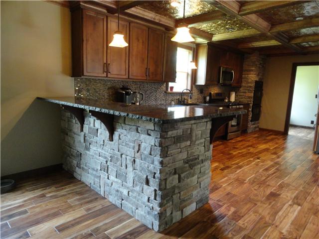 1460 Poplar Ridge Road Chapmansboro, TN 37035 - Photo 11 of 20 Love this breakfast bar! perfect for morning coffee & bagel