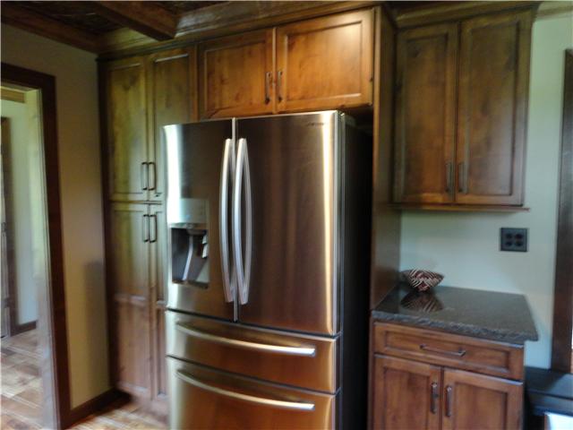 1460 Poplar Ridge Road Chapmansboro, TN 37035 - Photo 12 of 20 A wonderful French door refrigerator with extra drawer!