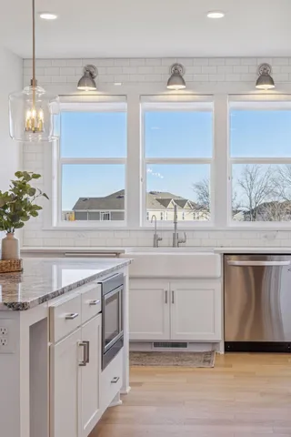 $995,000 | 4313 Picket Way, St. Paul, MN 55129