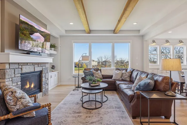 $995,000 | 4313 Picket Way, St. Paul, MN 55129