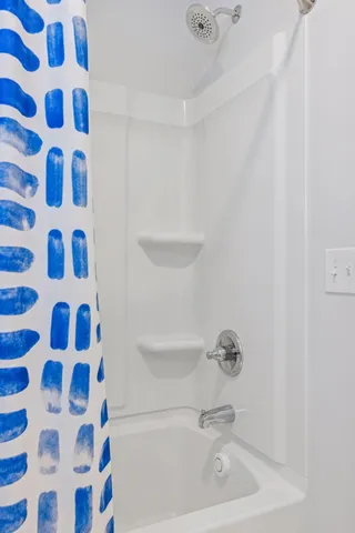 $995,000 | 4313 Picket Way, St. Paul, MN 55129