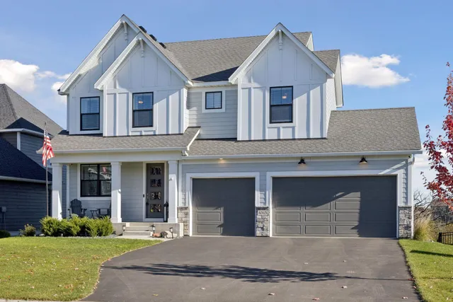 $995,000 | 4313 Picket Way, St. Paul, MN 55129