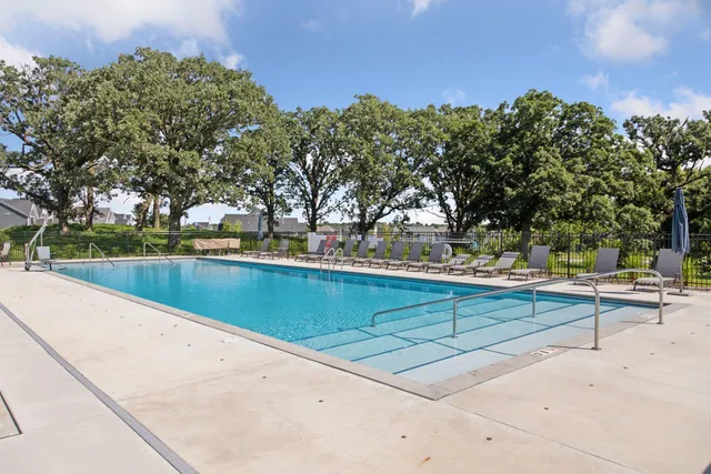 $995,000 | 4313 Picket Way, St. Paul, MN 55129