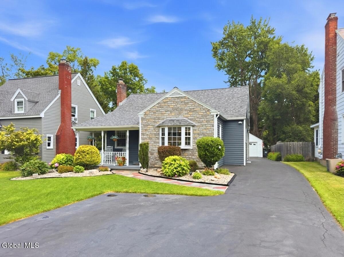 2313 Barcelona Road Niskayuna, NY 12309 - Photo 1 of 50 1