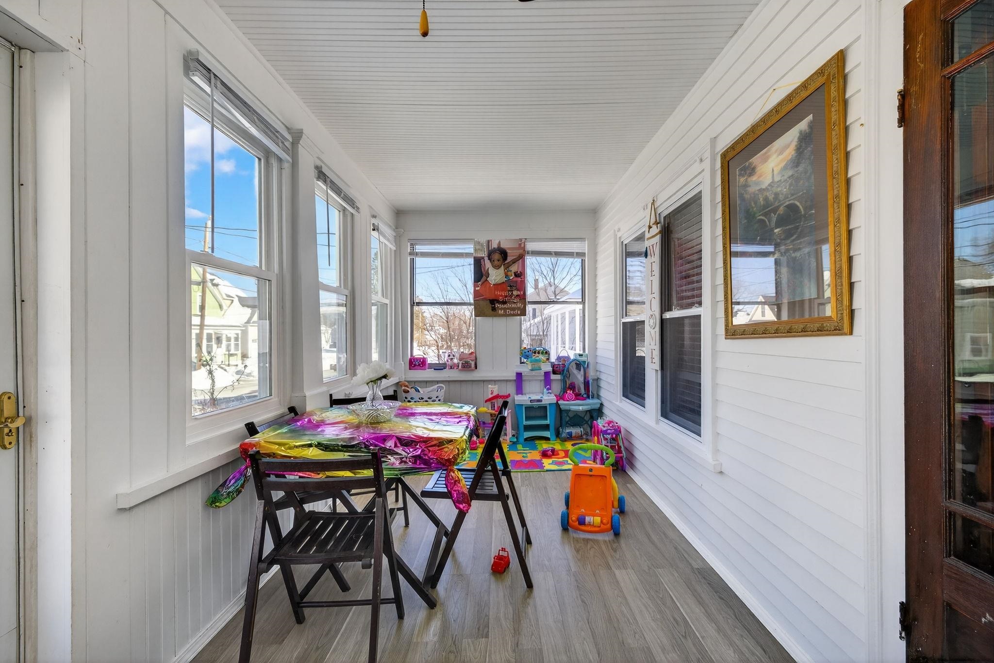 70 Dickey Street Manchester, NH 03102 - Photo 15 of 52