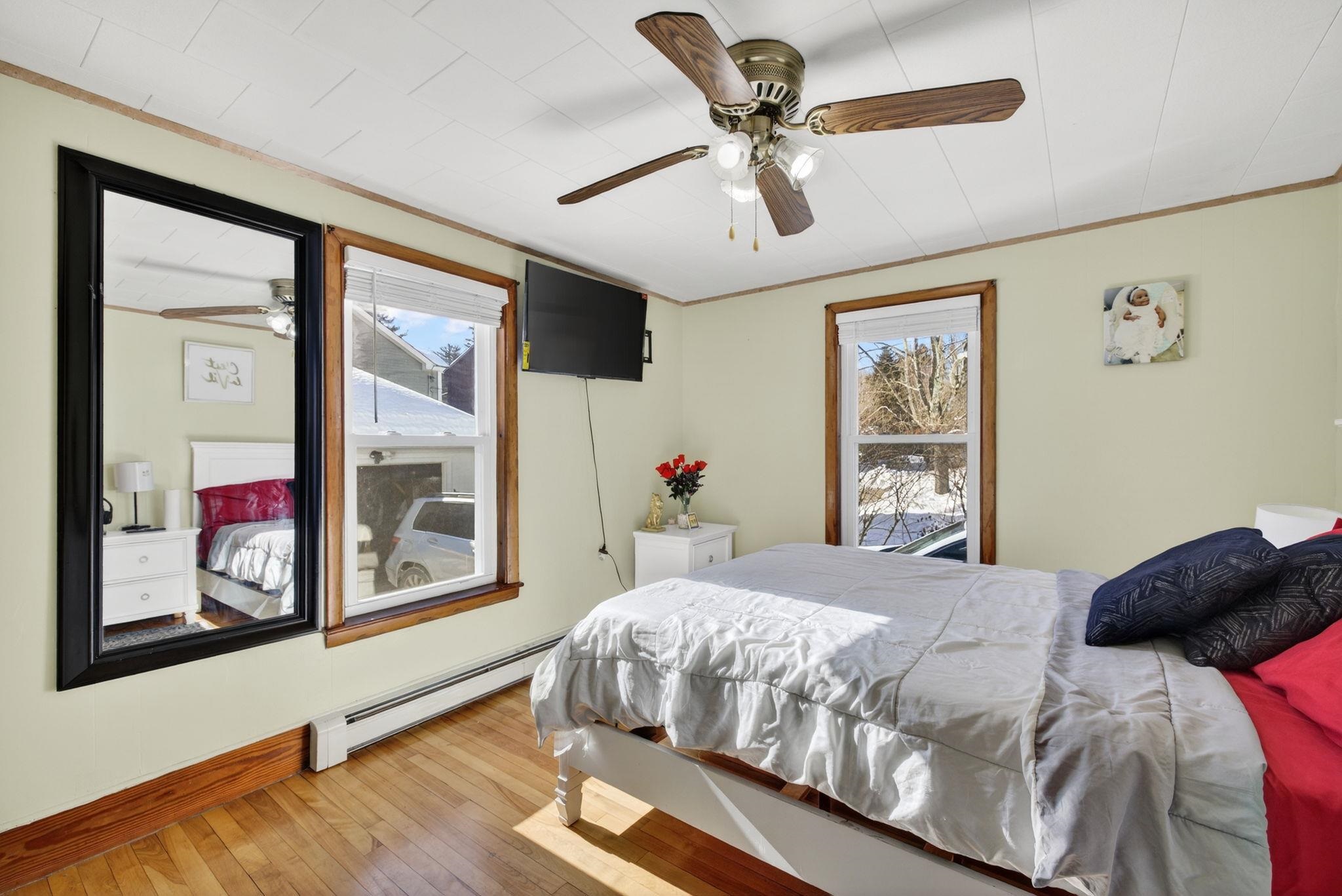 70 Dickey Street Manchester, NH 03102 - Photo 29 of 52