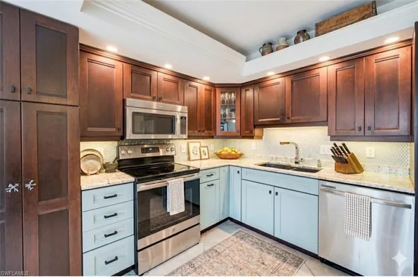 $2,550 | 1810 Bald Eagle Drive, Unit A, Naples, FL 34105