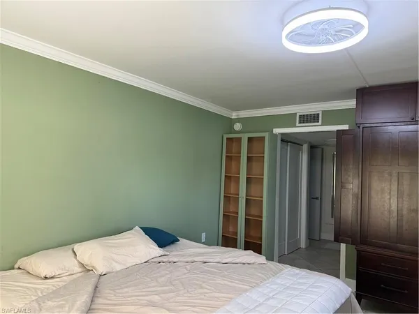 $2,550 | 1810 Bald Eagle Drive, Unit A, Naples, FL 34105