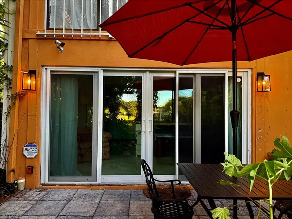 $2,550 | 1810 Bald Eagle Drive, Unit A, Naples, FL 34105