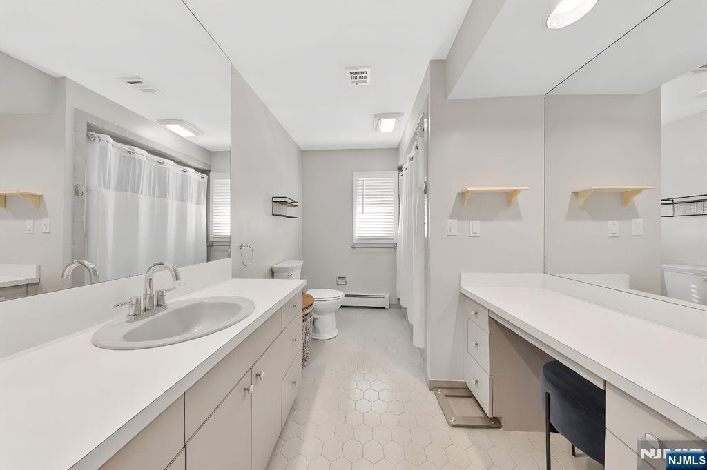 29 Pine Street Lodi, NJ 07644 - Photo 16 of 50