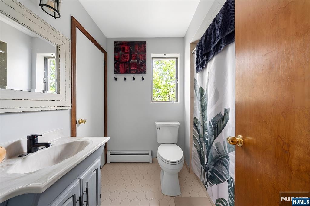 29 Pine Street Lodi, NJ 07644 - Photo 25 of 50
