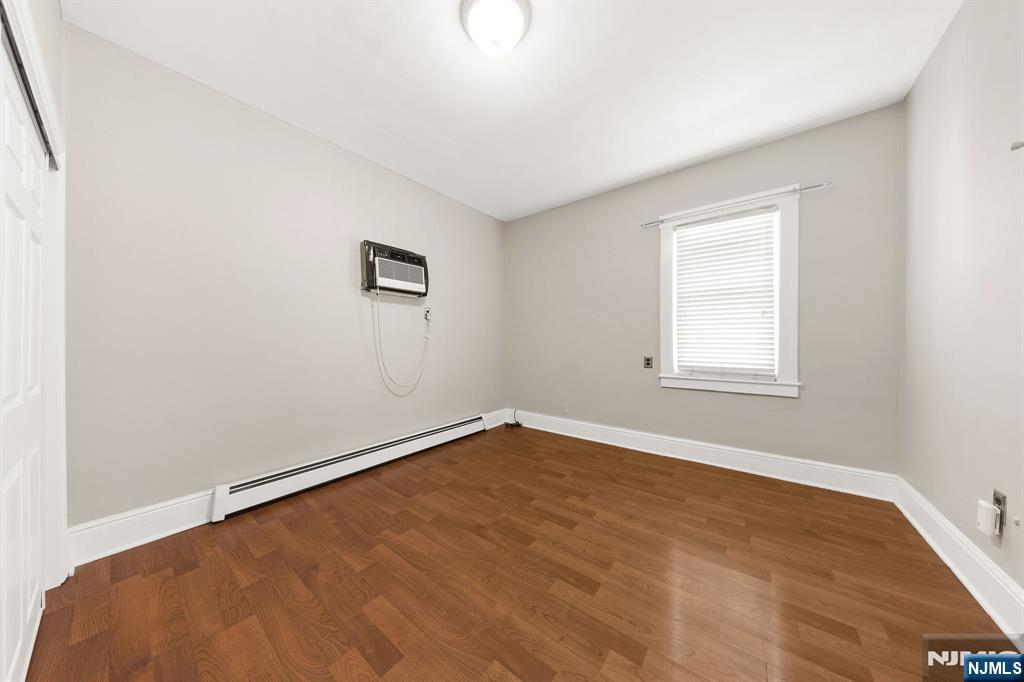 29 Pine Street Lodi, NJ 07644 - Photo 39 of 50