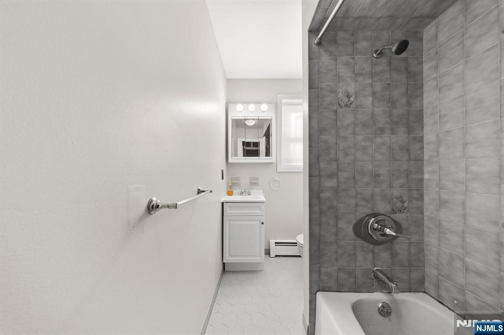 29 Pine Street Lodi, NJ 07644 - Photo 43 of 50