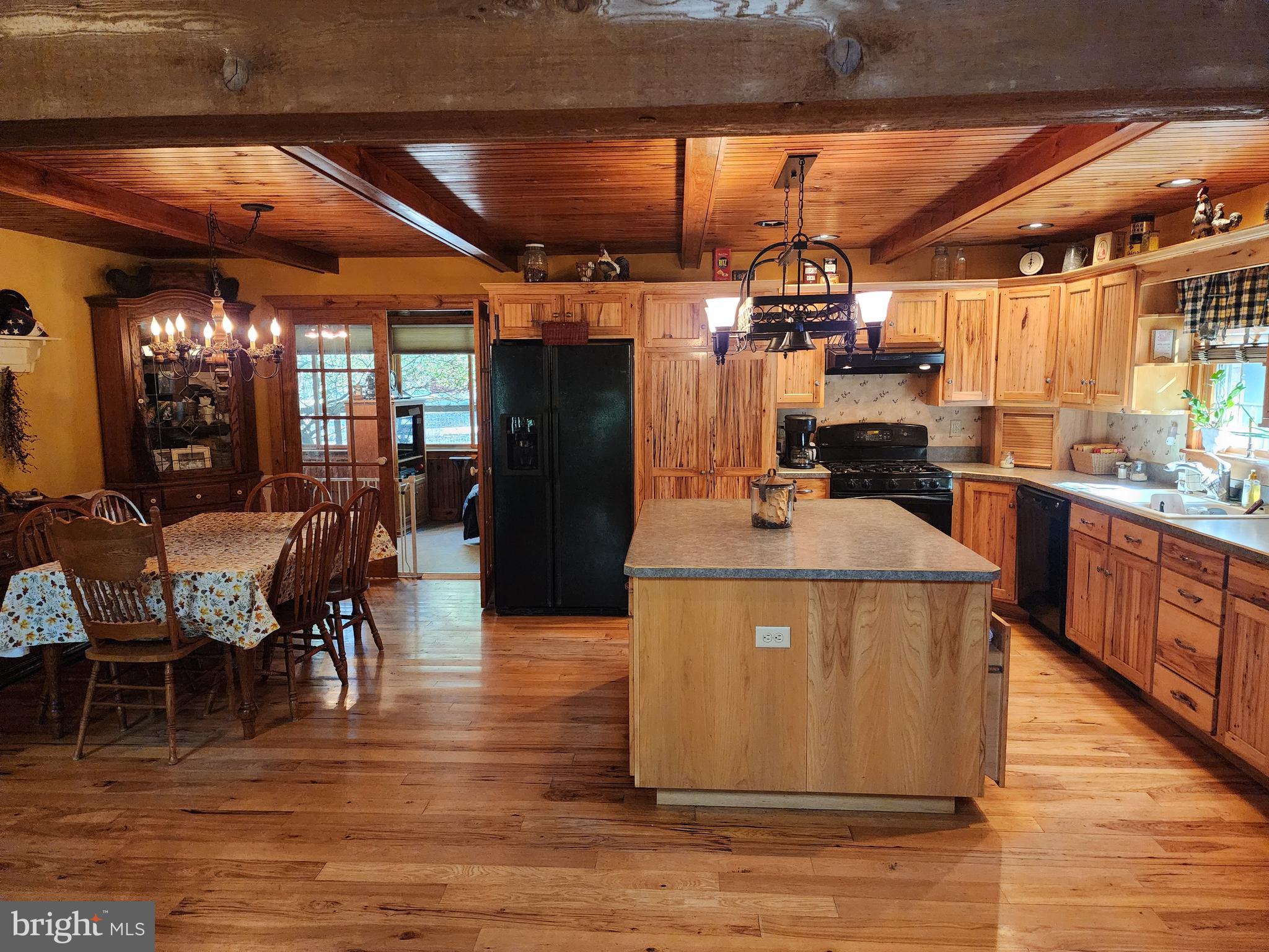 14847 White Oak Ridge Hancock, MD 21750 - Photo 22 of 101 Kitchen/Dining Exits To Sunroom