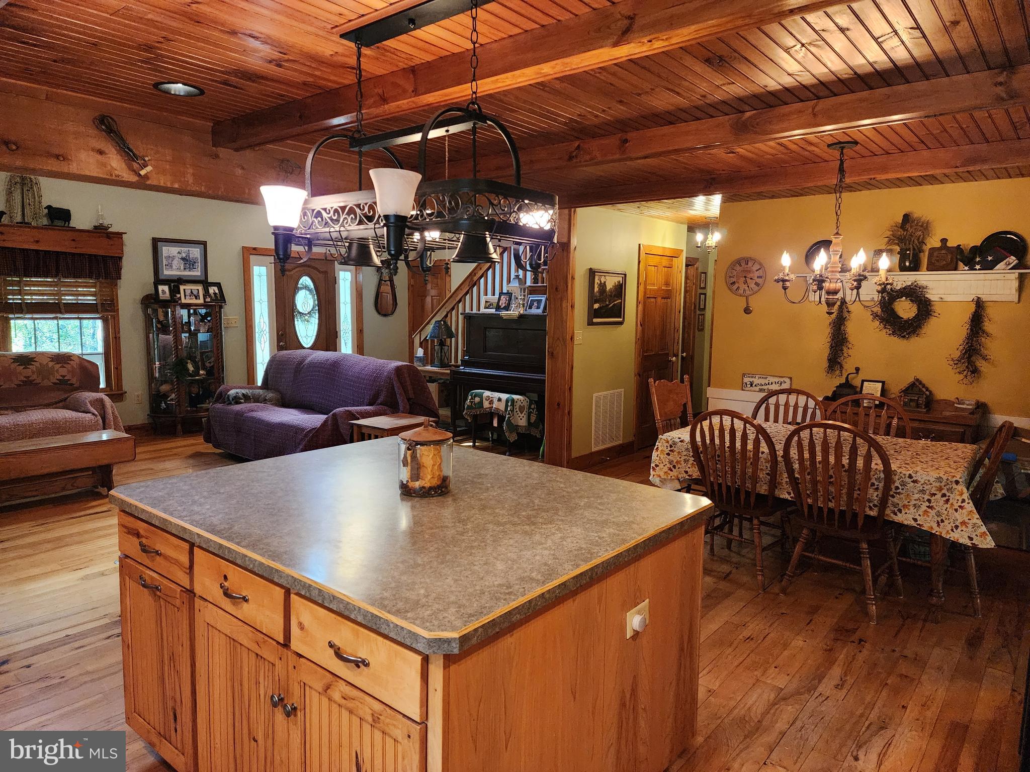 14847 White Oak Ridge Hancock, MD 21750 - Photo 27 of 101 Another View Of Kitchen Dining Area