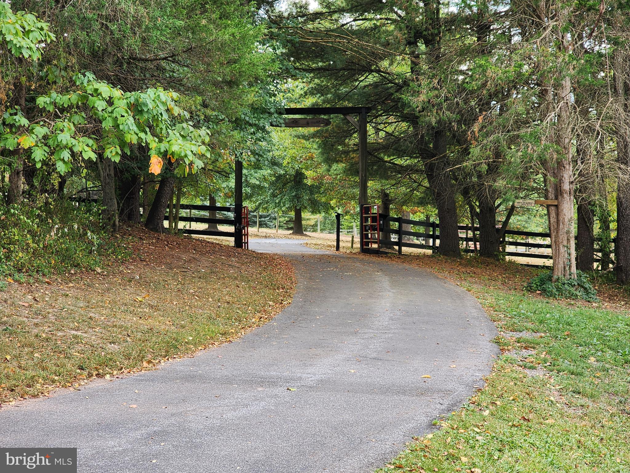 14847 White Oak Ridge Hancock, MD 21750 - Photo 49 of 101 Another View Looking Back To The Archway & Gate