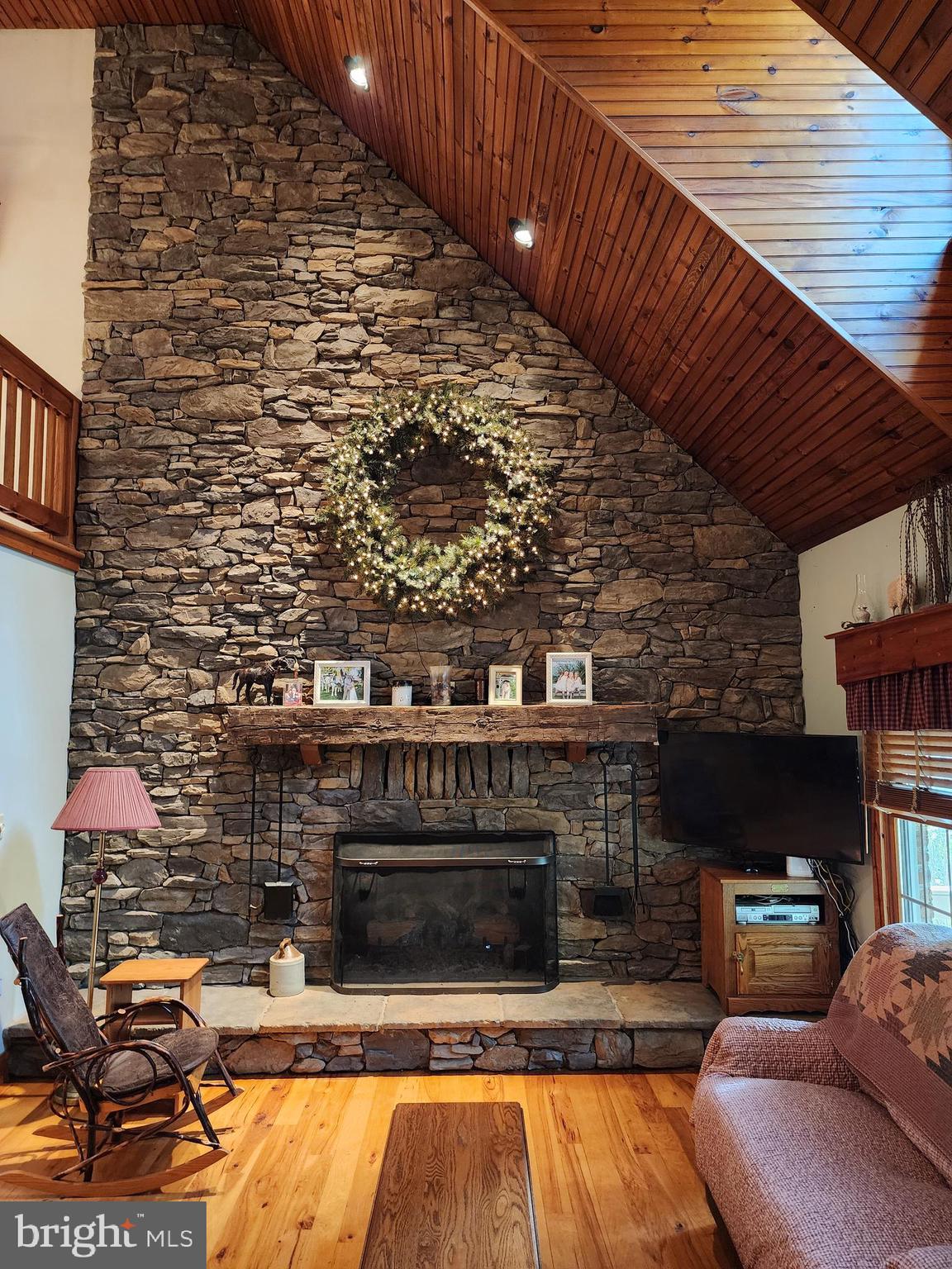 14847 White Oak Ridge Hancock, MD 21750 - Photo 5 of 101 4' Oversized Fireplace With Heatilator