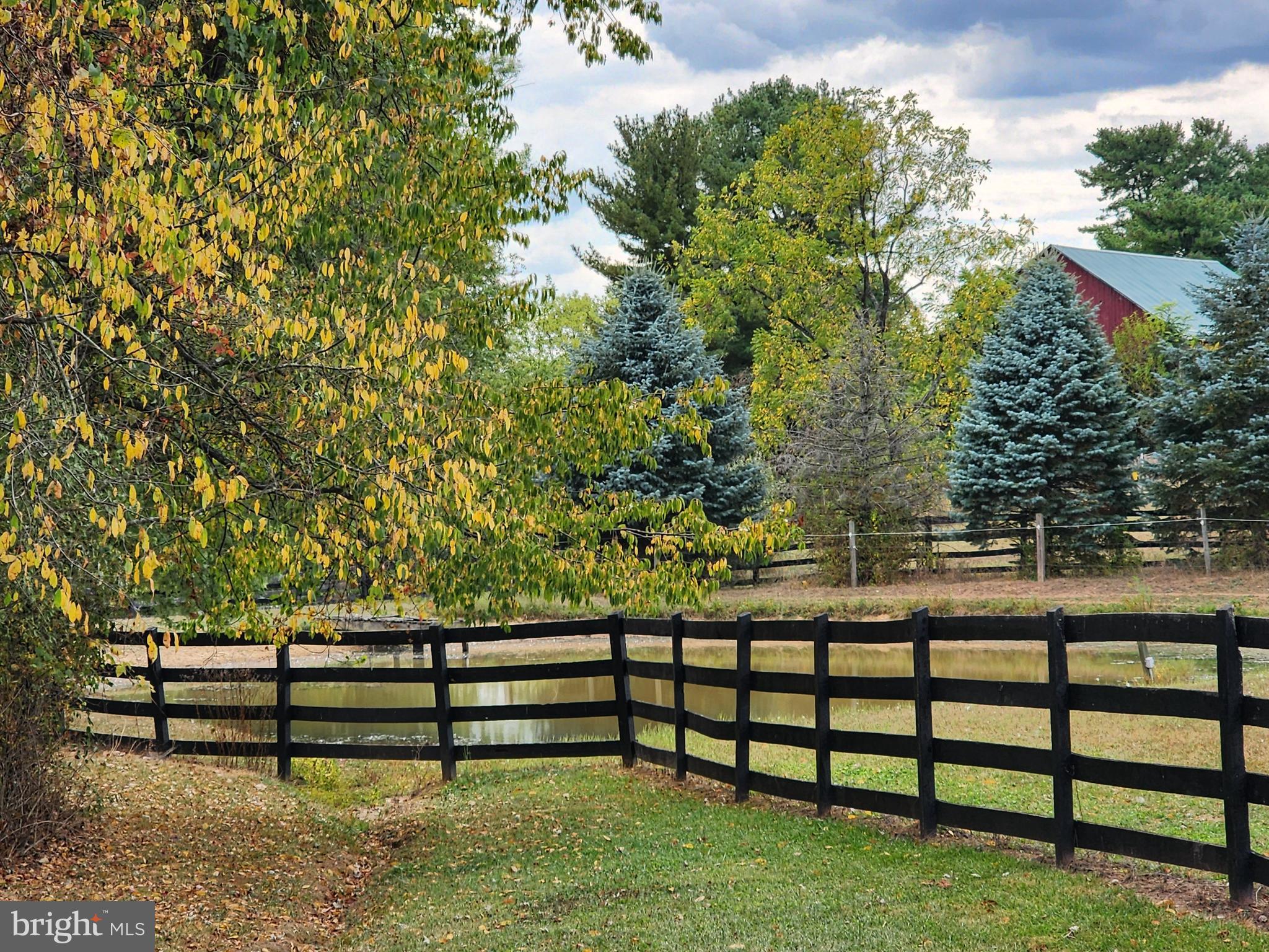 14847 White Oak Ridge Hancock, MD 21750 - Photo 54 of 101 a view of outdoor space and yard