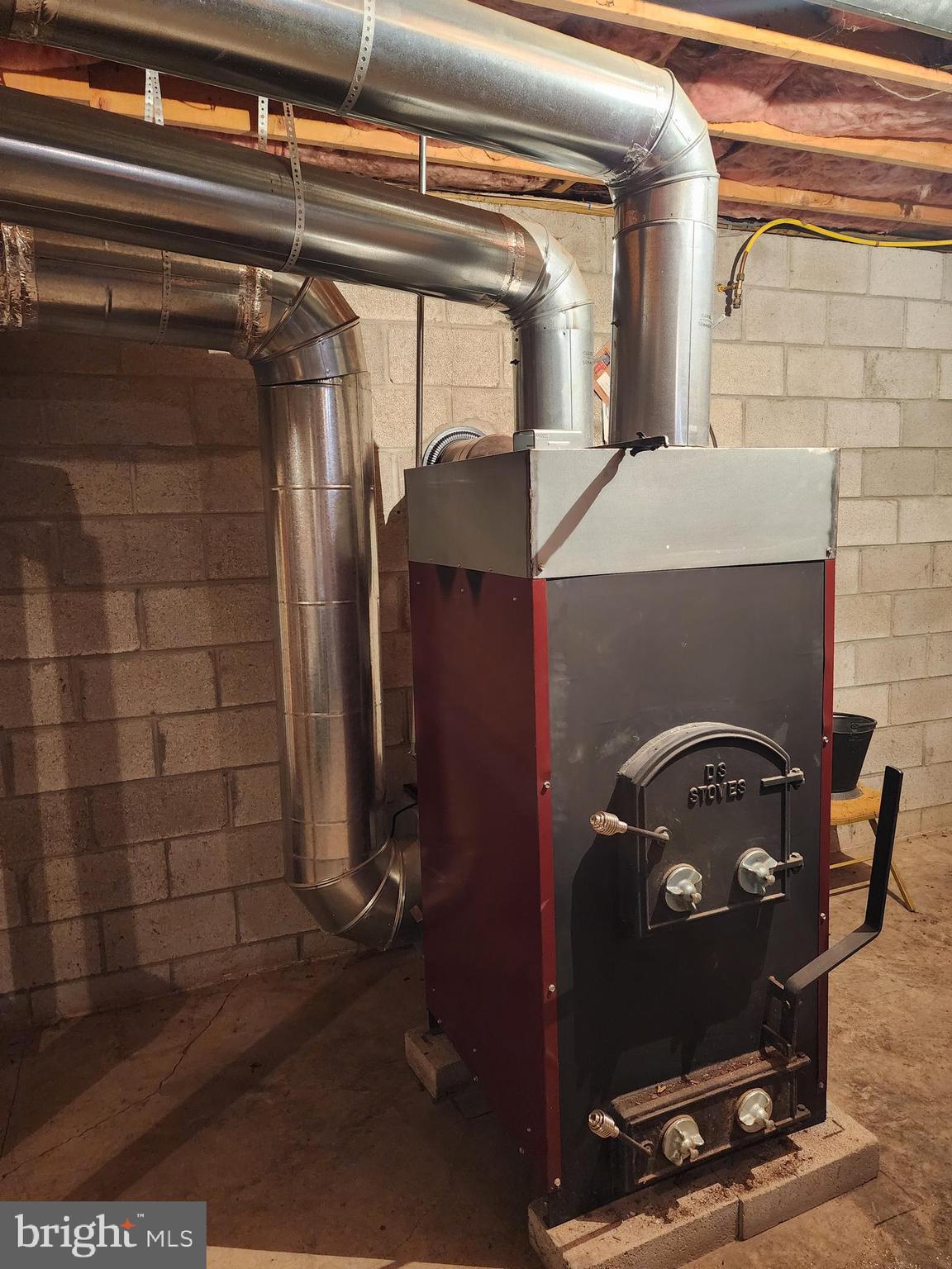 14847 White Oak Ridge Hancock, MD 21750 - Photo 66 of 101 140,00BTU Wood Burning Furnace
2nd Heat Source