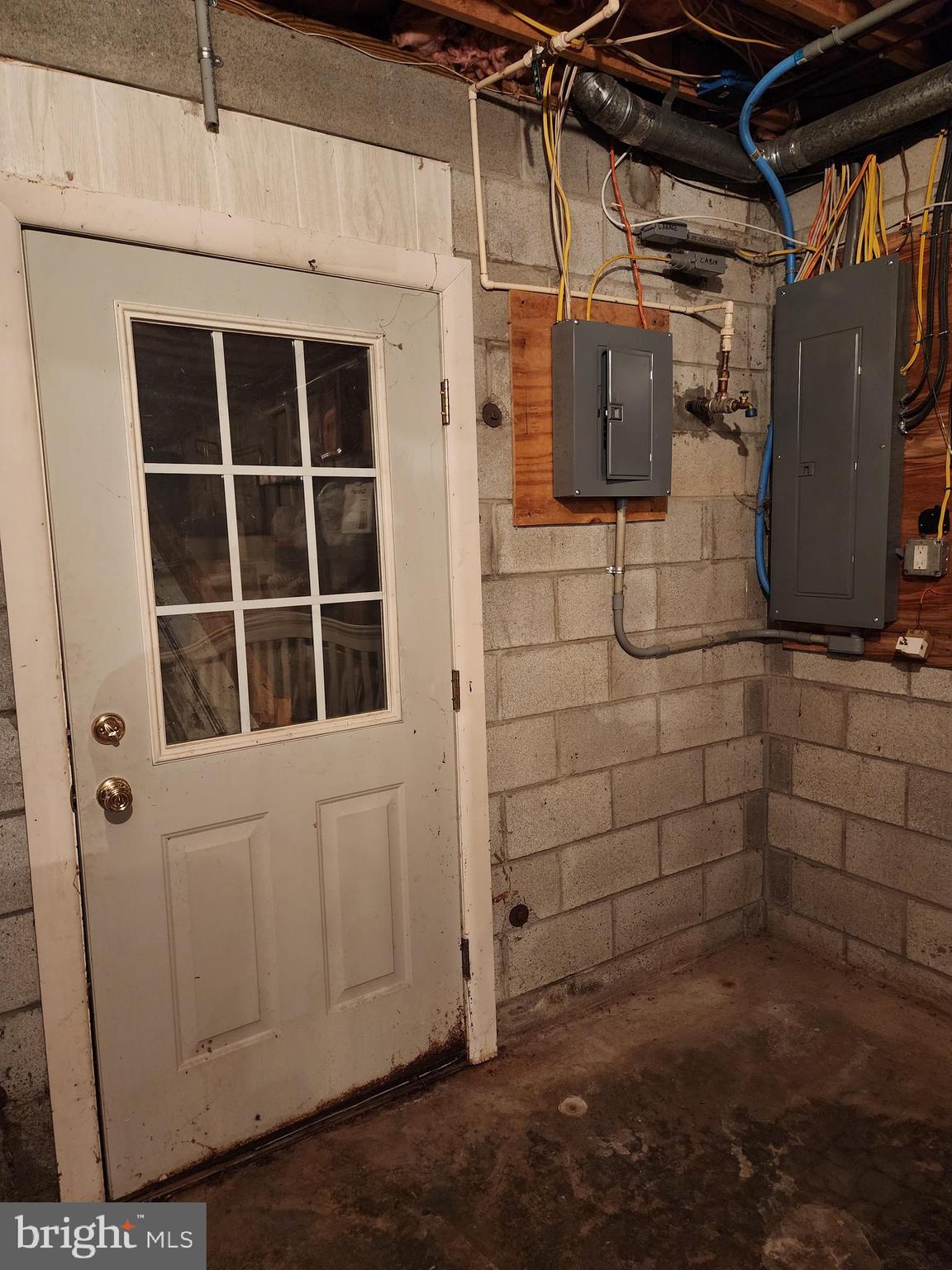 14847 White Oak Ridge Hancock, MD 21750 - Photo 68 of 101 Walk Up Stairs Basement Exit - Bilco Doors