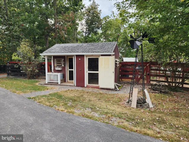 $830,000 | 14847 White Oak Ridge, Hancock, MD 21750